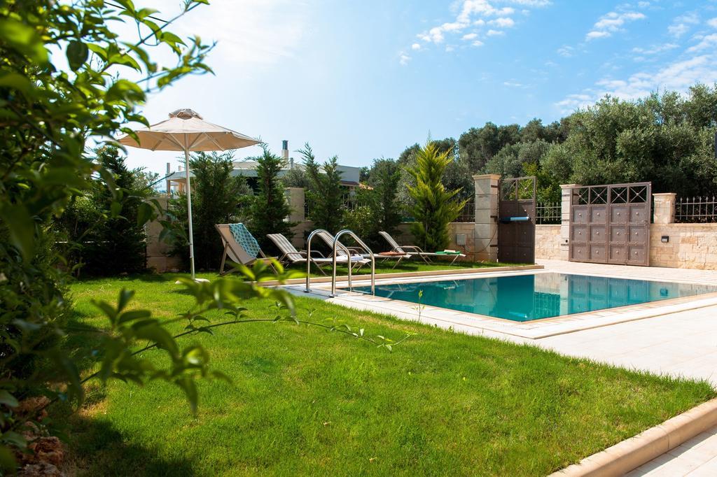 Villa Harmony-Crete Residences 아델리아노스 캄포스 객실 사진